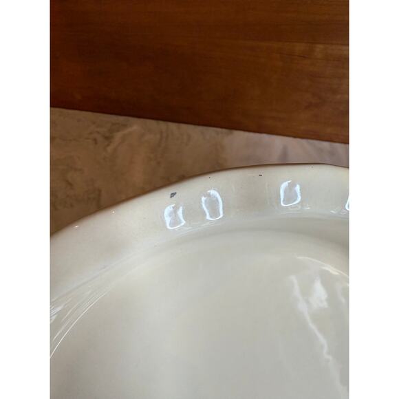 Emile Henry Williams Sonoma Ruffled Pie Dish Cream - Picture 3 of 6